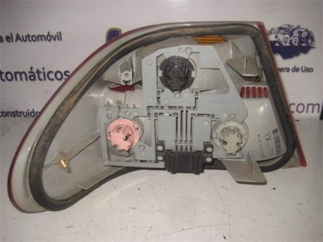 A2108204464 Piloto trasero exterior derecho  comprar en Pontevedra