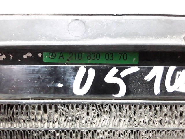MERCEDES A2108300370 Condensador de aire acondicionado  comprar en Murcia