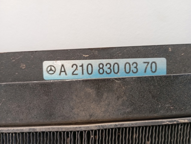 A2108300370 MERCEDES Condensador de aire acondicionado  comprar en Oviedo