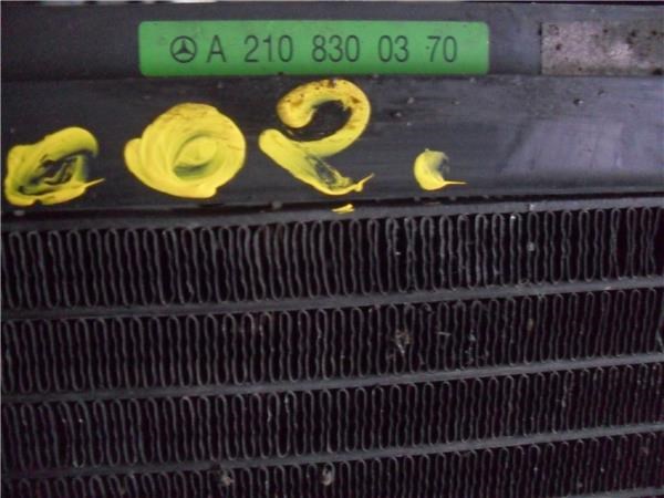 A2108300370 MERCEDES Condensador aire acondicionado  en stock Gandía