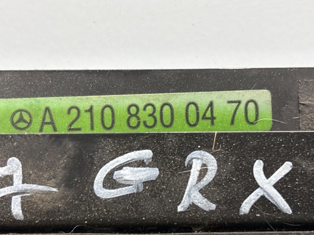MERCEDES A2108300470 Condensador de aire acondicionado  disponible España