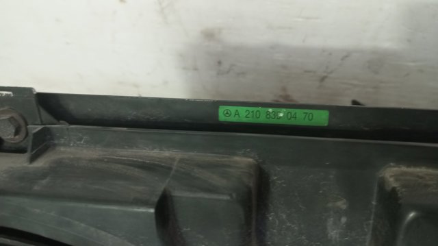 MERCEDES A2108300470 Condensador aire acondicionado comprar Barcelona