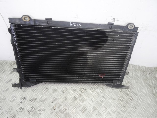 MERCEDES A2108300470 Condensador aire acondicionado  en stock Valencia