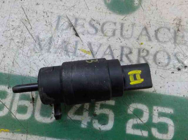A2108690921 MERCEDES Bomba de agua limpiaparabrisas, delantera  en stock Gandía