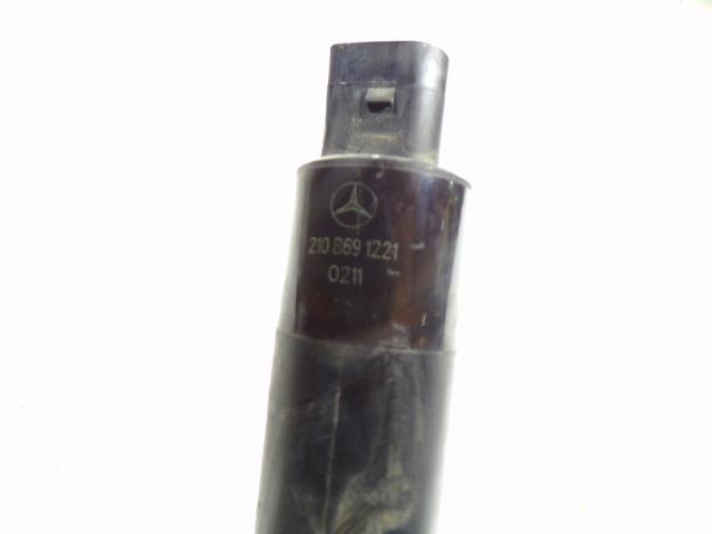A2108691221 Bomba-motor de lavafaros comprar Girona