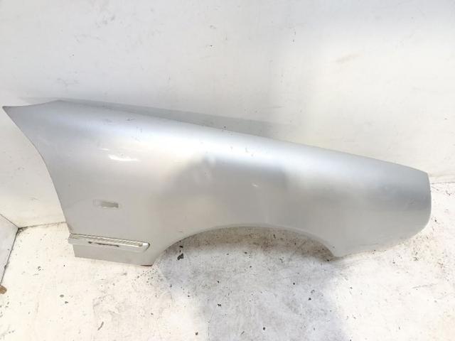 MERCEDES A2108800218 Aleta delantera derecha  comprar en Albacete