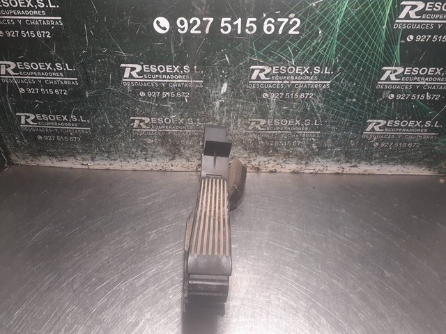 Potenciometro pedal para mercedes-benz clase c coupé c 180 kompressor (203.746) m271946 A2113000404