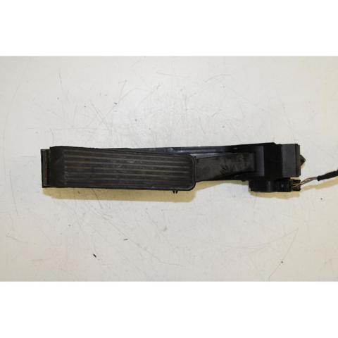 A2113010001 Pedal del acelerador  comprar en Reus
