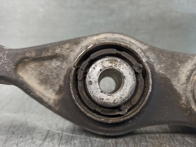 A2113308107 MERCEDES Brazo inferior izquierdo de la suspensión delantera  comprar en Oviedo