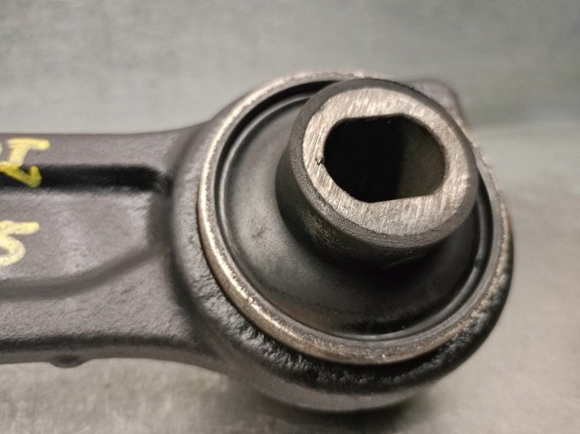 MERCEDES A2113308107 Brazo inferior izquierdo de la suspensión delantera  comprar en Albacete