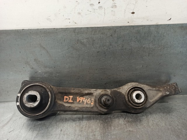A2113308107 MERCEDES Brazo inferior izquierdo de la suspensión delantera  en stock Córdoba