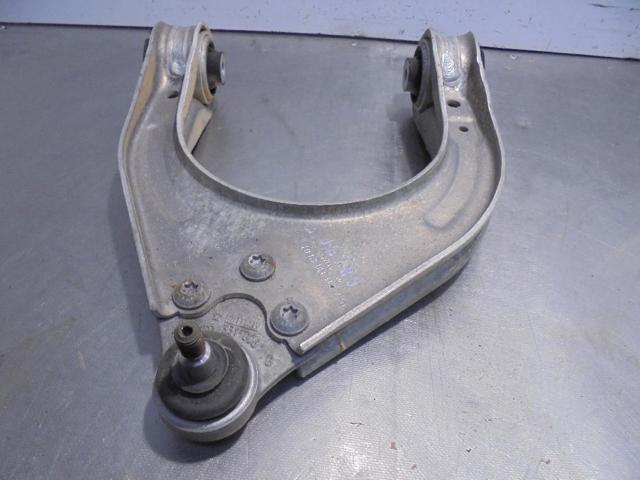 MERCEDES A2113308907 Brazo superior izquierdo de la suspensión delantera  en stock Terrassa