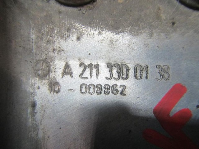 A2113308907 MERCEDES Brazo superior izquierdo de la suspensión delantera comprar Alcalá