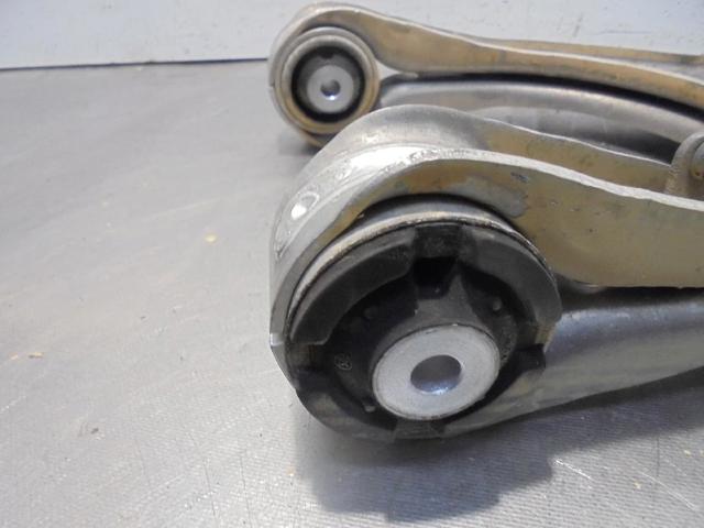A2113309007 Brazo superior derecho de la suspensión delantera  comprar en Pontevedra