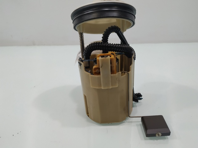 A2114701694 MERCEDES Bomba de gasolina comprar Alcalá