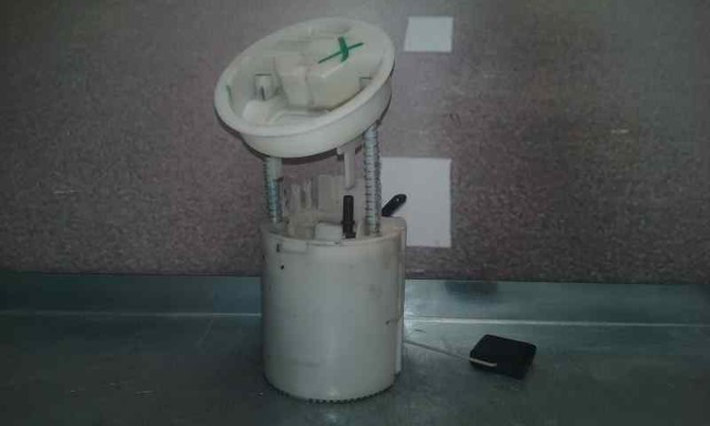 Unidad de alimentación de combustible A2114702994 MERCEDES
