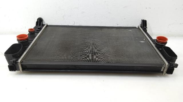 A2115002302 Radiador de refrigeración del motor  disponible Utrera