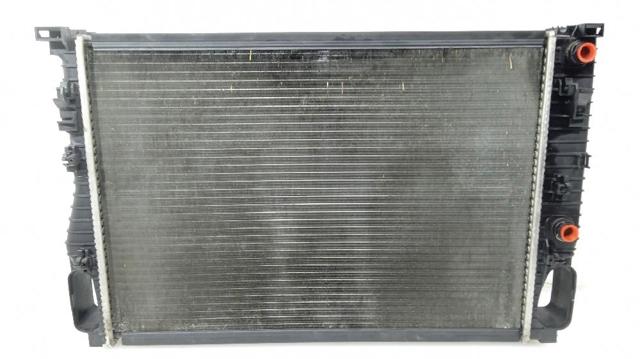 A2115002302 Radiador de refrigeración del motor  disponible Burgos