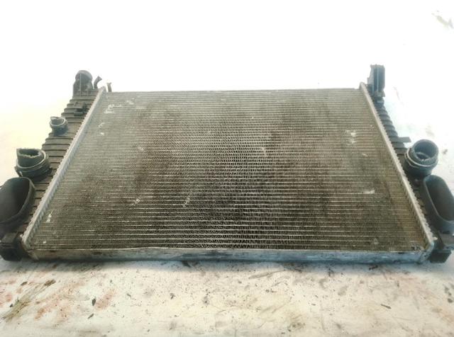A2115003102 Radiador de refrigeración del motor  disponible Utrera