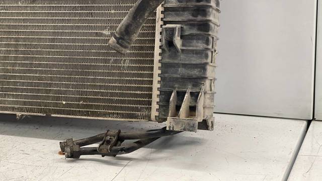 MERCEDES A2115003102 Radiador  en stock Valencia