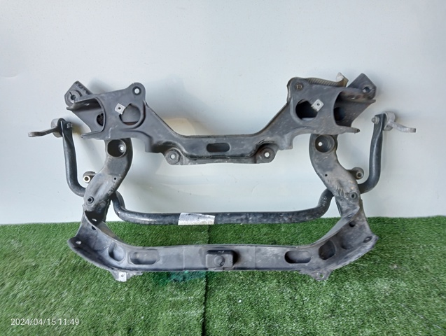 Subchasis delantero soporte motor A2116201187 Mercedes