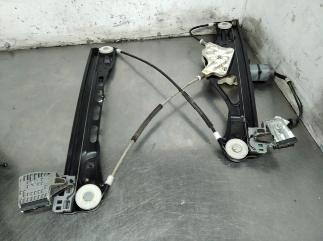 A2117200146 MERCEDES Mecanismo de elevalunas de la puerta delantera izquierda  disponible Ourense