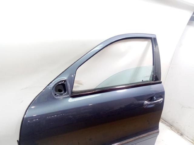 MERCEDES A2117201405 Puerta delantera derecha  en stock Salamanca