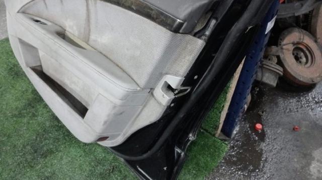 MERCEDES A2117201405 Puerta delantera derecha  disponible Lugo