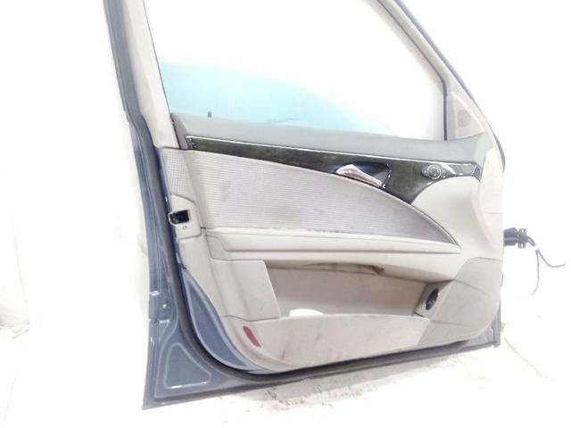 A2117201405 Puerta delantera derecha comprar Almería