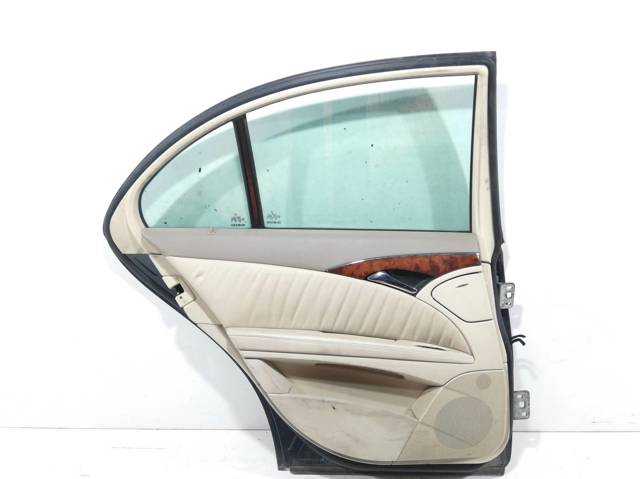 A2117300105 Puerta trasera izquierda comprar Sevilla