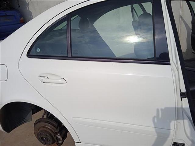 MERCEDES A2117300205 Puerta trasera derecha comprar Pamplona
