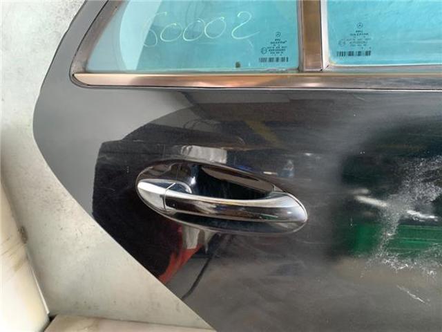 A2117300205 MERCEDES Puerta trasera derecha  comprar en Oviedo
