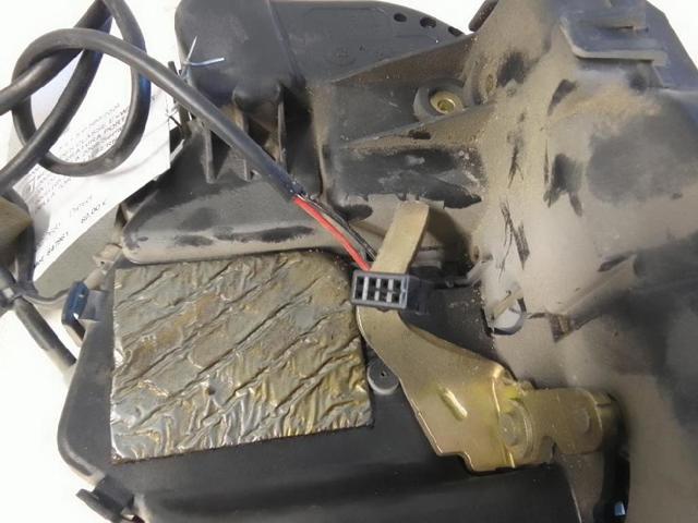 A2117300635 Cerradura de la puerta trasera derecha  comprar en Pontevedra