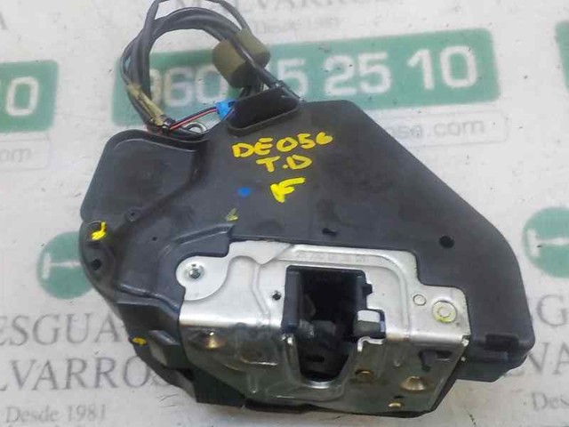 A2117300635 Cerradura de la puerta trasera derecha  en stock Castellón