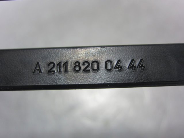 A2118200444 MERCEDES Brazo del limpiaparabrisas comprar Madrid