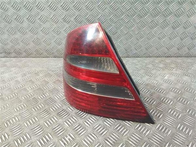 A2118200564 MERCEDES Piloto trasero izquierdo  disponible Vigo