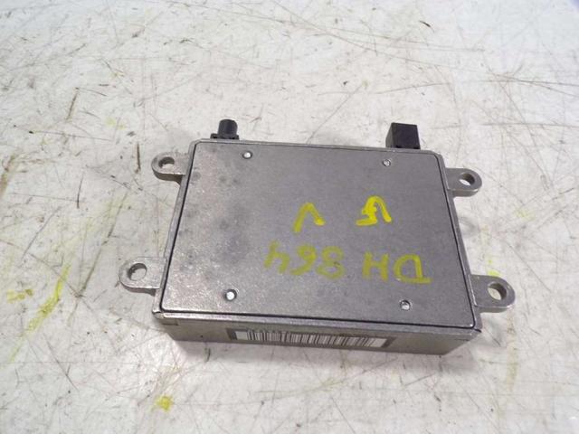 MERCEDES A2118200885 Amplificador de señal de antena  en stock Valencia