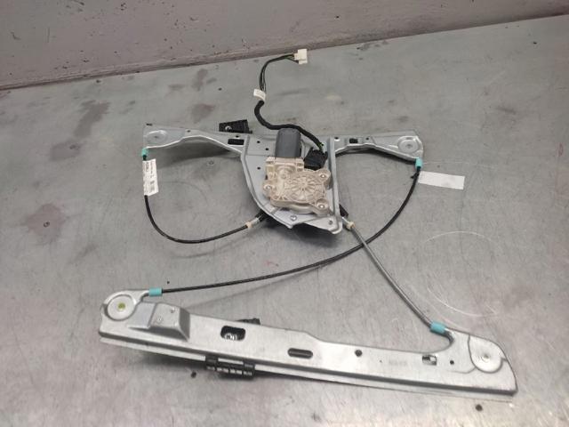 A2118201742 MERCEDES Motor del elevalunas eléctrico  en stock Córdoba