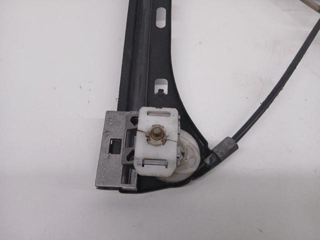 A2118201842 MERCEDES Motor del elevalunas de la puerta delantera derecha  disponible Ourense