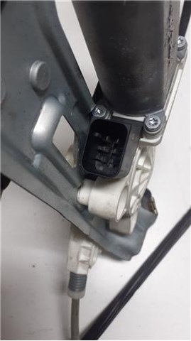 A2118201842 Motor del elevalunas de la puerta delantera derecha comprar Almería