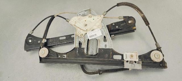 A2118201842 Motor del elevalunas de la puerta delantera derecha  comprar en Zaragoza