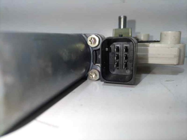 A2118202442 Motor del elevalunas de la puerta trasera derecha  en stock Granada