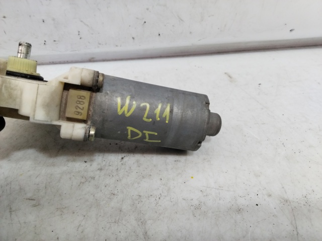 MERCEDES A2118202942 Motor del elevalunas eléctrico  en stock Terrassa