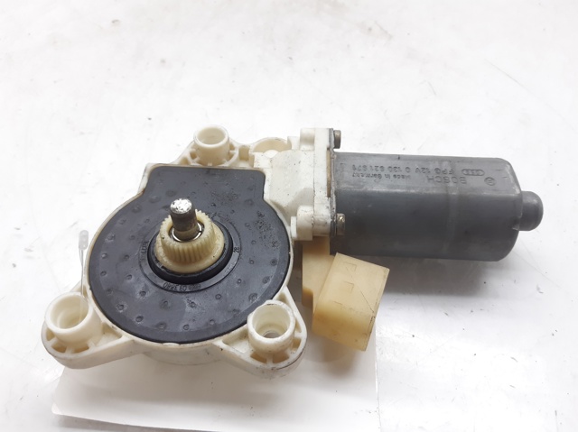 A2118202942 MERCEDES Motor del elevalunas eléctrico  en stock Córdoba
