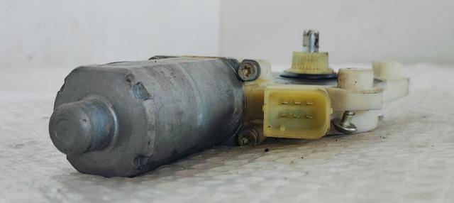 MERCEDES A2118202942 Motor del elevalunas de la puerta delantera izquierda  disponible Valladolid