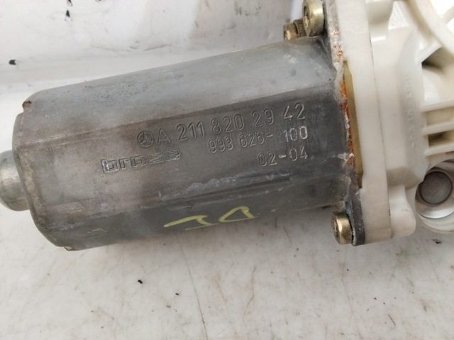 A2118202942 MERCEDES Motor del elevalunas de la puerta delantera izquierda  comprar en Lleida