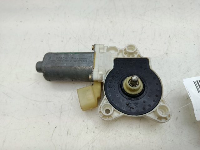 A2118202942 Motor del elevalunas de la puerta delantera izquierda  comprar en Reus