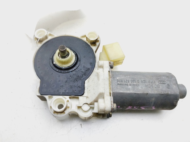 A2118202942 Motor del elevalunas de la puerta delantera izquierda  disponible Utrera