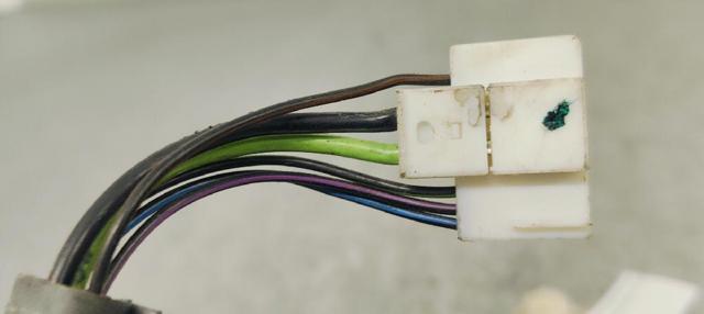 A2118202942 Motor del elevalunas de la puerta delantera izquierda  disponible Burgos