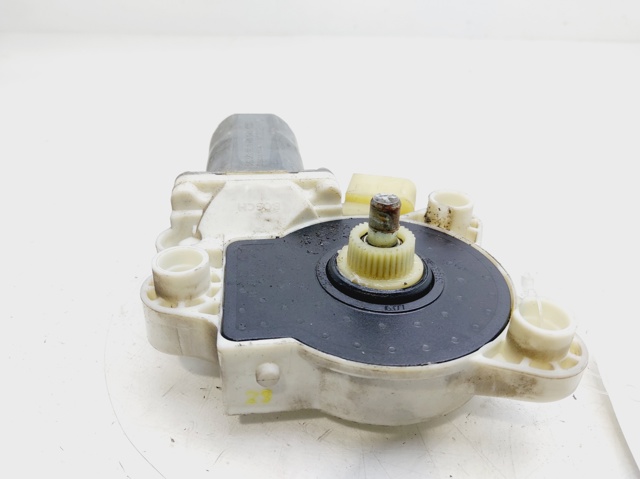 A2118203042 MERCEDES Motor del elevalunas de la puerta delantera derecha  comprar en Lleida